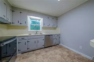 435 Lakecrest Dr, Kernersville, NC 27284 - Photo 15