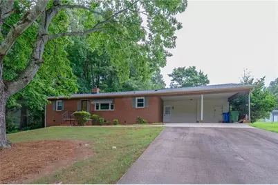 435 Lakecrest Drive, Kernersville, NC 27284 - Photo 3