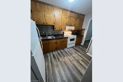 1102 Crescent Drive #F, Reidsville, NC 27320 - Photo 3