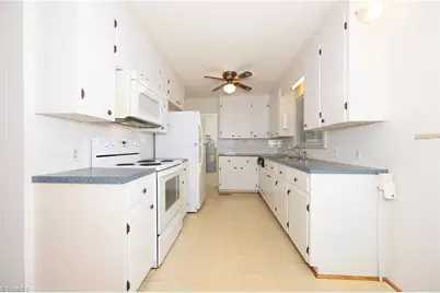 191 Monroe Street, Winston-Salem, NC 27104 - Photo 37