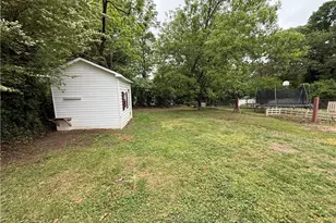 4008 Leo St, Winston-Salem, NC 27105 - Photo 9