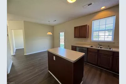 10 Glenrose Court, Greensboro, NC 27407 - Photo 11