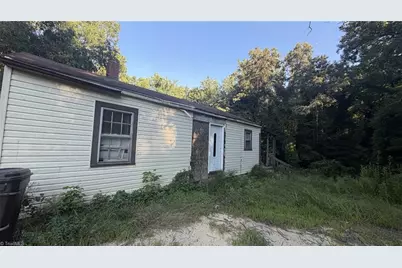 1229 Roberts Lane, High Point, NC 27260 - Photo 7