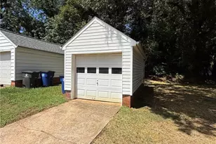 2179 Gaston St, Winston-Salem, NC 27103 - Photo 3