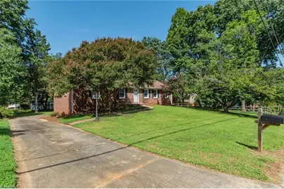 2608 Amesbury Road, Winston-Salem, NC 27103 - Photo 43