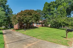 2608 Amesbury Rd, Winston-Salem, NC 27103 - Photo 43