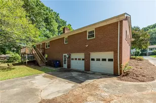 2608 Amesbury Rd, Winston-Salem, NC 27103 - Photo 39