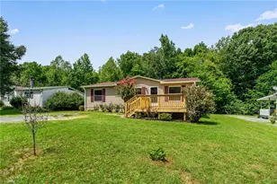 4886 Oak Branch Ln, Walkertown, NC 27051 - Photo 3