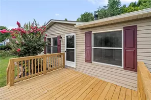 4886 Oak Branch Ln, Walkertown, NC 27051 - Photo 5