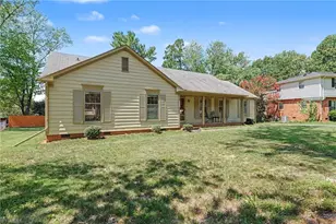 3608 Brandywine Dr, Greensboro, NC 27410 - Photo 3