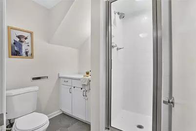 5722 Friendswood Drive, Greensboro, NC 27409 - Photo 13