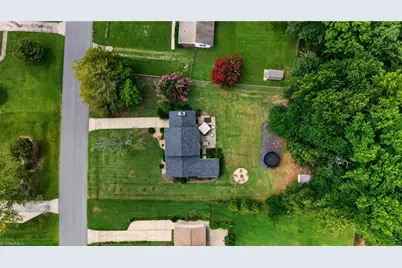 5722 Friendswood Drive, Greensboro, NC 27409 - Photo 27