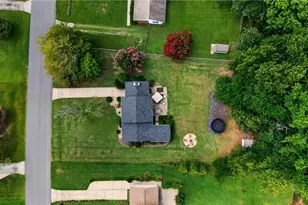 5722 Friendswood Dr, Greensboro, NC 27409 - Photo 27