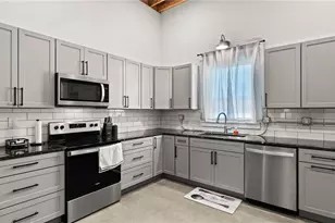 215 SE Jefferson Station Pl, West Jefferson, NC 28694 - Photo 15