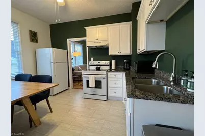 725 S Green Street, Winston-Salem, NC 27101 - Photo 5
