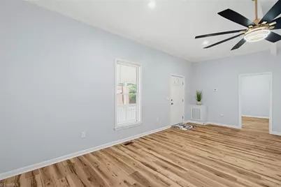 702 Maple Avenue, Burlington, NC 27215 - Photo 13