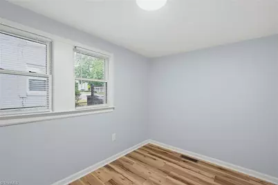 702 Maple Avenue, Burlington, NC 27215 - Photo 27