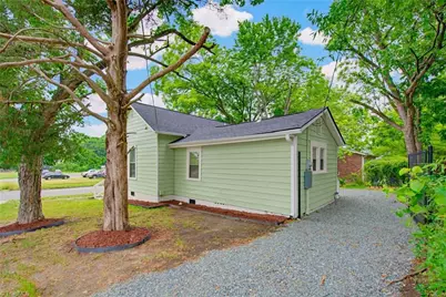 702 Maple Avenue, Burlington, NC 27215 - Photo 33