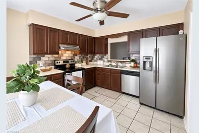 1017 Glendale Drive #51, Greensboro, NC 27406 - Photo 3