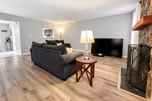 1017 Glendale Dr, Greensboro, NC 27406 - Photo 7