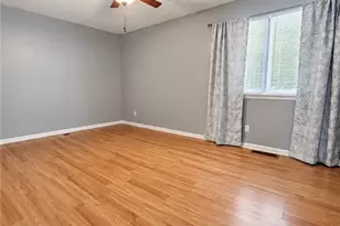 1017 Glendale Dr, Greensboro, NC 27406 - Photo 11