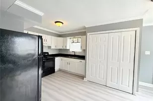609 Cross St, High Point, NC 27260 - Photo 9