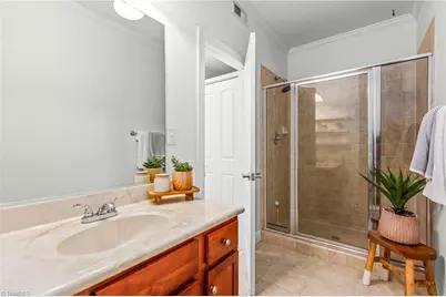 622 N Elm Street #H, Greensboro, NC 27401 - Photo 5