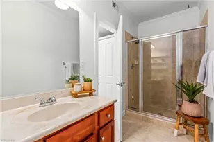 622 N Elm St, Greensboro, NC 27401 - Photo 5