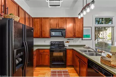 622 N Elm Street #H, Greensboro, NC 27401 - Photo 11