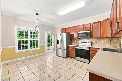 200 Brooks Edge Drive, Winston-Salem, NC 27107 - Photo 9