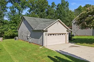200 Brooks Edge Dr, Winston-Salem, NC 27107 - Photo 29