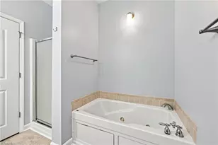 200 Brooks Edge Dr, Winston-Salem, NC 27107 - Photo 25