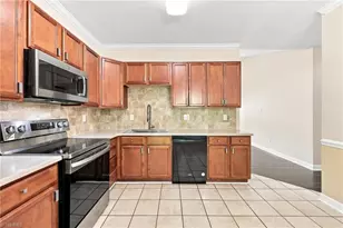 200 Brooks Edge Dr, Winston-Salem, NC 27107 - Photo 13