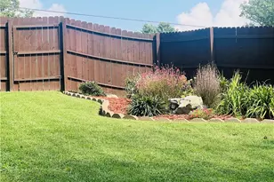 535 E Haymore St, Mount Airy, NC 27030 - Photo 5
