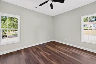1726 Foust Rd, Greensboro, NC 27405 - Photo 7