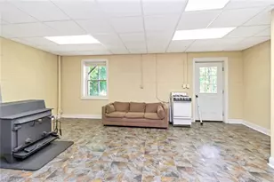 1050 Staghorn Rd, Purlear, NC 28665 - Photo 15