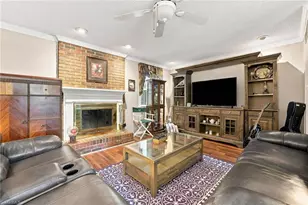 5009 Mallard Lake Dr, Greensboro, NC 27406 - Photo 7