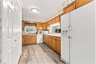 5009 Mallard Lake Drive, Greensboro, NC 27406 - Photo 13