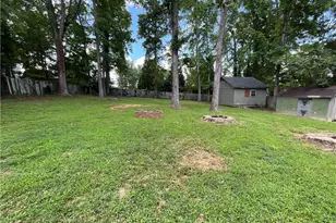 4026 Sedgewood Ln, Greensboro, NC 27407 - Photo 19