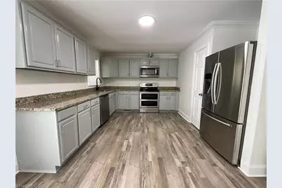 4026 Sedgewood Lane, Greensboro, NC 27407 - Photo 9