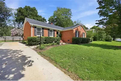 2302 Hathaway Drive, Greensboro, NC 27408 - Photo 29