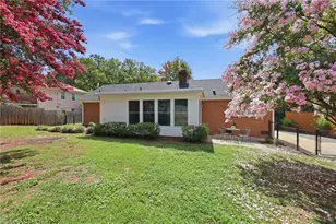 2302 Hathaway Dr, Greensboro, NC 27408 - Photo 35