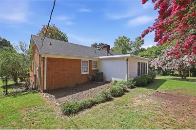 2302 Hathaway Drive, Greensboro, NC 27408 - Photo 33