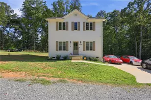 4310 Oak Ridge Dr, Winston-Salem, NC 27105 - Photo 1