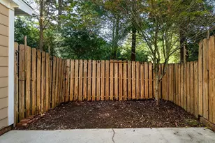 1108 Summer Pl, Greensboro, NC 27410 - Photo 23