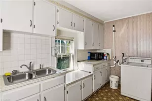 1020 Franklin St, Winston-Salem, NC 27101 - Photo 25