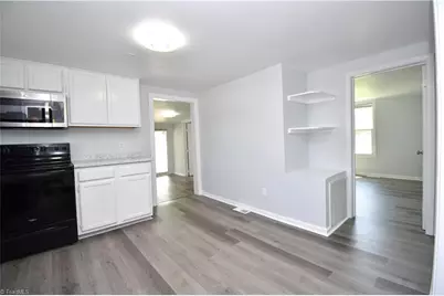 5075 Baux Mountain Road, Winston-Salem, NC 27105 - Photo 9