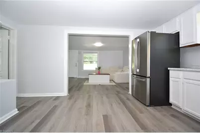 5075 Baux Mountain Road, Winston-Salem, NC 27105 - Photo 7