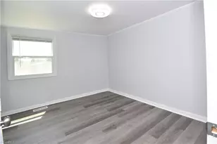5075 Baux Mountain Rd, Winston-Salem, NC 27105 - Photo 17