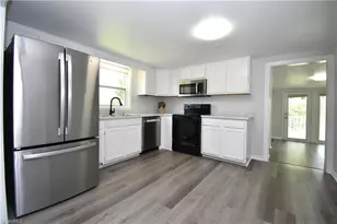 5075 Baux Mountain Rd, Winston-Salem, NC 27105 - Photo 5